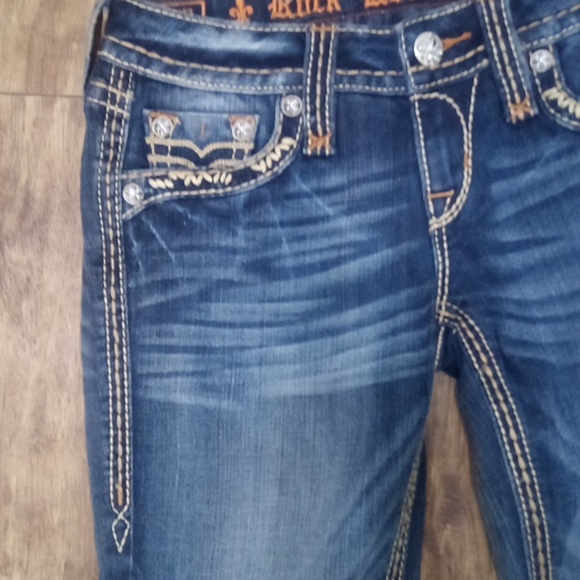 Rock Revival Jeans Women's 26 Abbie Skinny Embellished Embroidered Fade NWOT - Picture 2 of 8